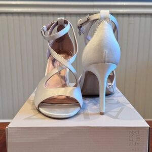 Naturalizer Amor 2 Heels